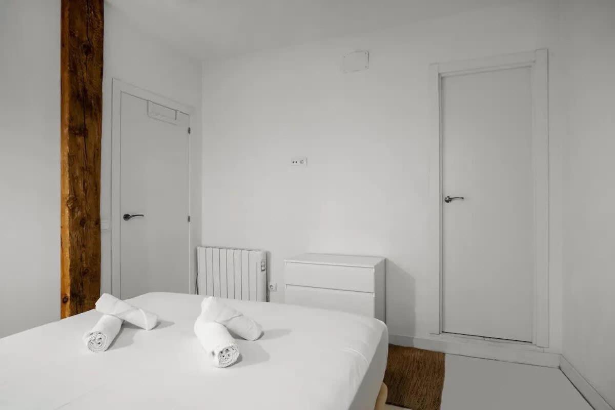 Appartamento Stylish Private Flat San Miguel Madrid Esterno foto
